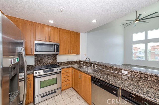 Detail Gallery Image 11 of 46 For 12664 Chapman Ave #1401,  Garden Grove,  CA 92840 - 2 Beds | 2 Baths