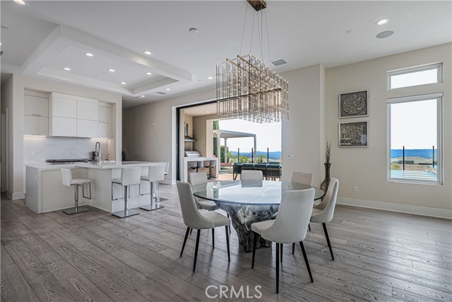 20532 W Birmingham Way, Porter Ranch CA: https://media.crmls.org/medias/1b22f8af-88c1-42cd-a0e1-35e25a222446.jpg