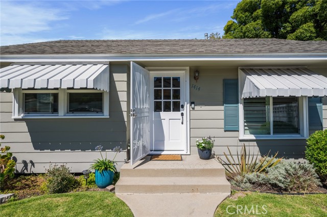 1414 W 13th Street, San Pedro CA: https://media.crmls.org/medias/1b233c95-a05f-4e1e-9e50-5ded82347059.jpg