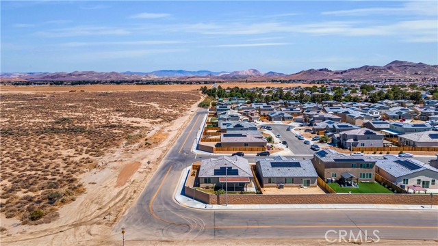 Detail Gallery Image 36 of 38 For 3932 Birchwood Ave, Rosamond,  CA 93560 - 4 Beds | 3 Baths