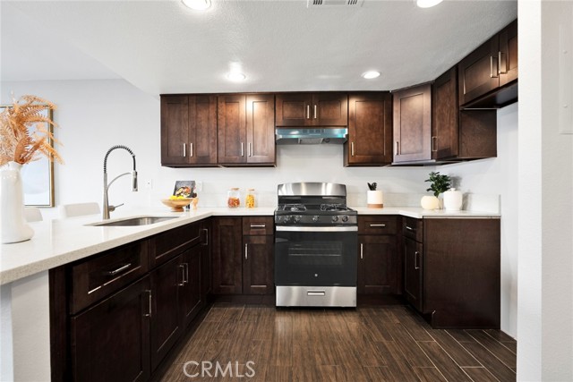 12951 Royal Palm Cir, Chino CA: https://media.crmls.org/medias/1b23ddb8-2a58-4933-adfd-e6b5a0ba6252.jpg
