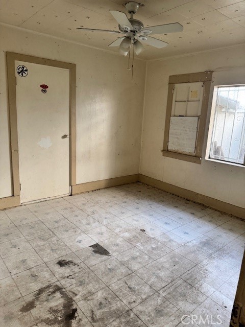 6208 Santa Fe, Huntington Park CA: https://media.crmls.org/medias/1b23e4e0-b59d-485b-9886-8ecaa83334cf.jpg