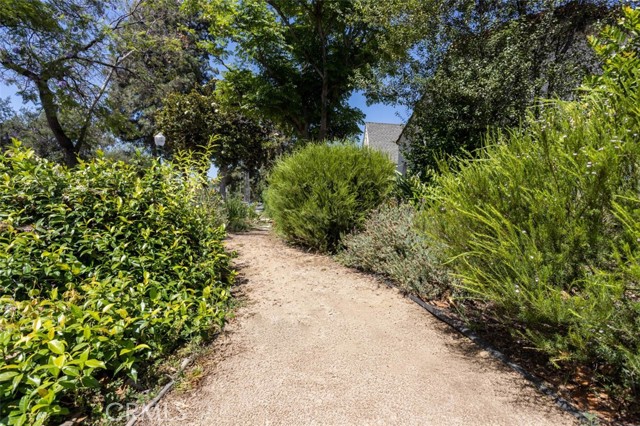 Image 5 of 34 For 989 Coronado Drive