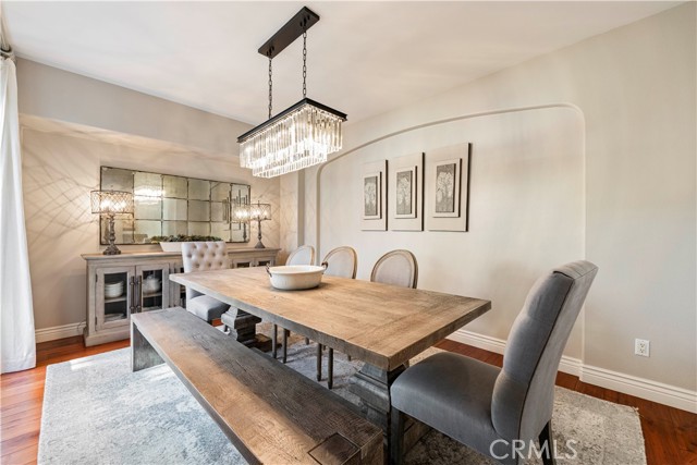 Detail Gallery Image 5 of 50 For 26101 Knoll Ct, Valencia,  CA 91381 - 5 Beds | 3/1 Baths