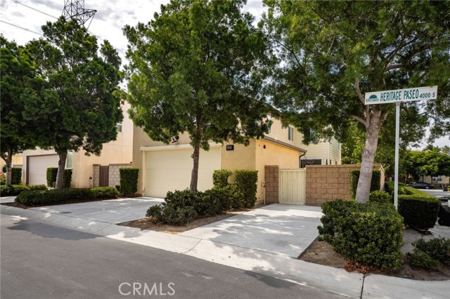 4069 Cottage Way, Ontario CA: https://media.crmls.org/medias/1b246192-dbfa-45a4-aa84-0d8144781985.jpg