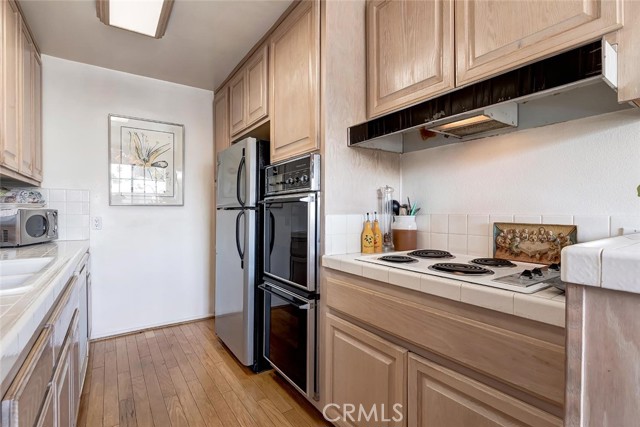 Detail Gallery Image 7 of 22 For 4140 Warner #205,  Burbank,  CA 91505 - 1 Beds | 1 Baths