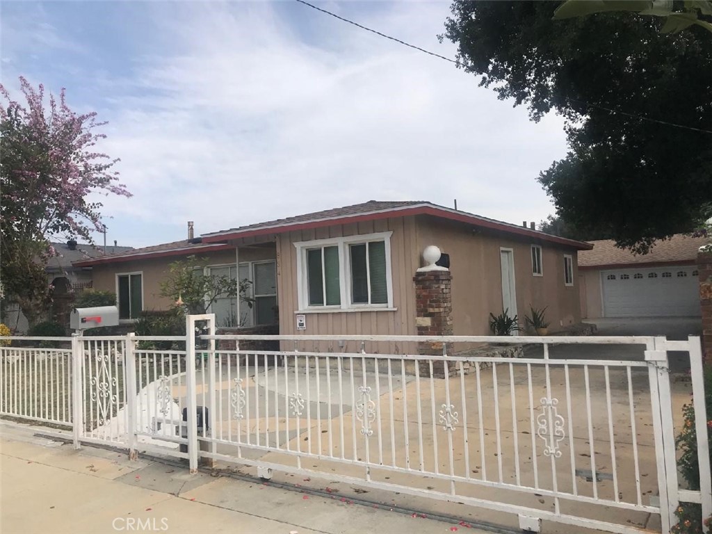 834 W 8th Street, Pomona, CA 91766