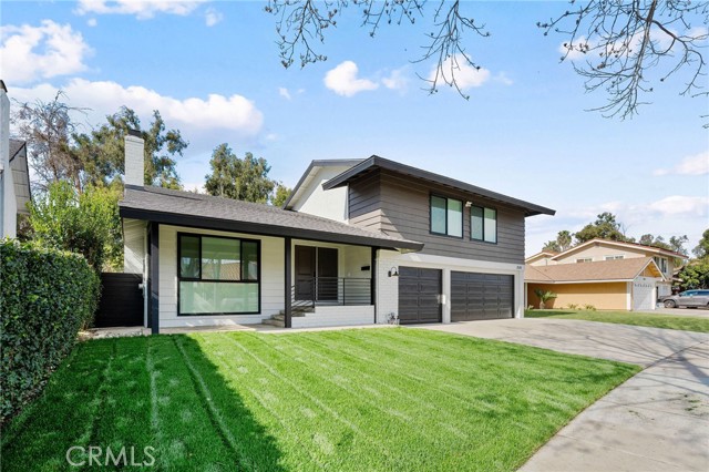 Detail Gallery Image 2 of 50 For 2534 Alona, Santa Ana,  CA 92706 - 5 Beds | 4 Baths