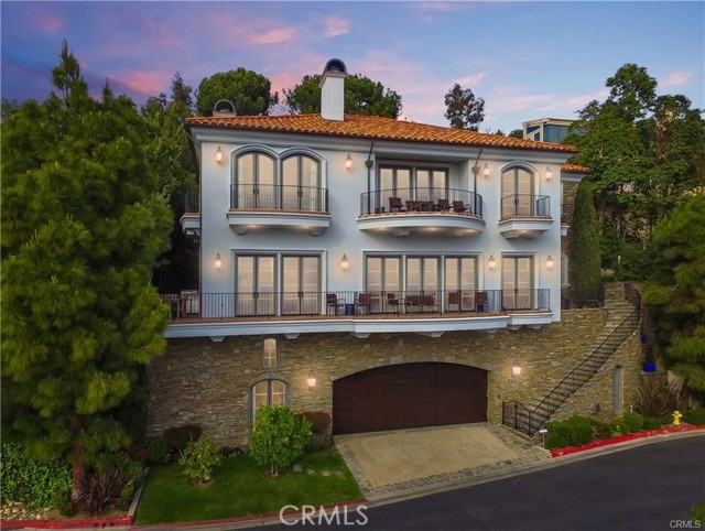 Detail Gallery Image 1 of 1 For 563 Emerald Bay, Laguna Beach,  CA 92651 - 6 Beds | 6/1 Baths