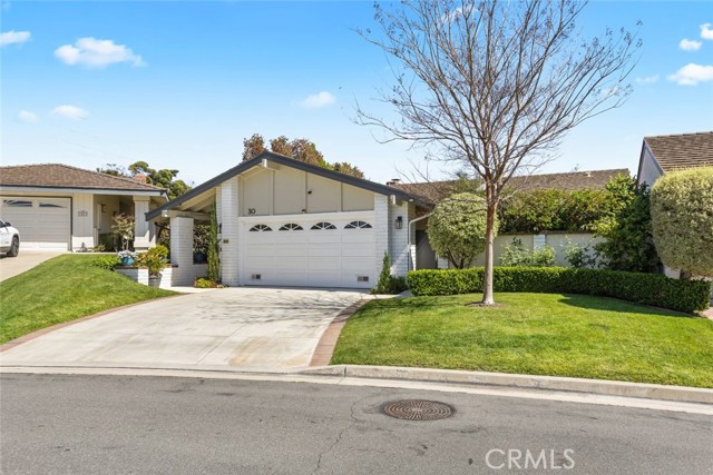 Detail Gallery Image 3 of 57 For 30 Jetty Dr, Corona Del Mar,  CA 92625 - 2 Beds | 2 Baths