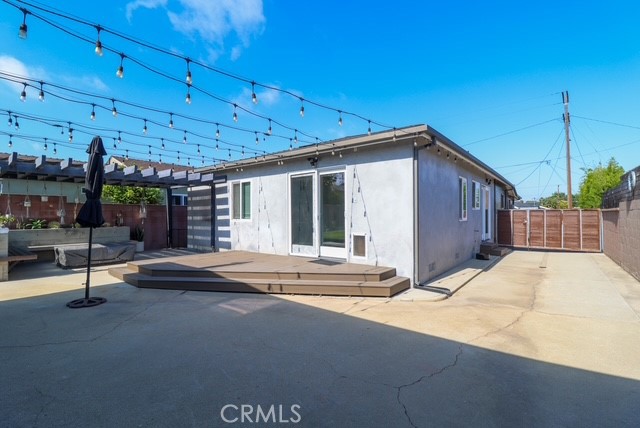 13917 Truro Avenue, Hawthorne CA: https://media.crmls.org/medias/1b26b3fe-5495-4a99-b9a8-f4d6794d8a8b.jpg