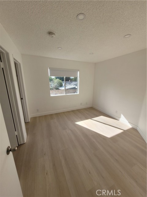 Detail Gallery Image 4 of 31 For 15004 Nordhoff #203,  North Hills,  CA 91343 - 2 Beds | 2 Baths