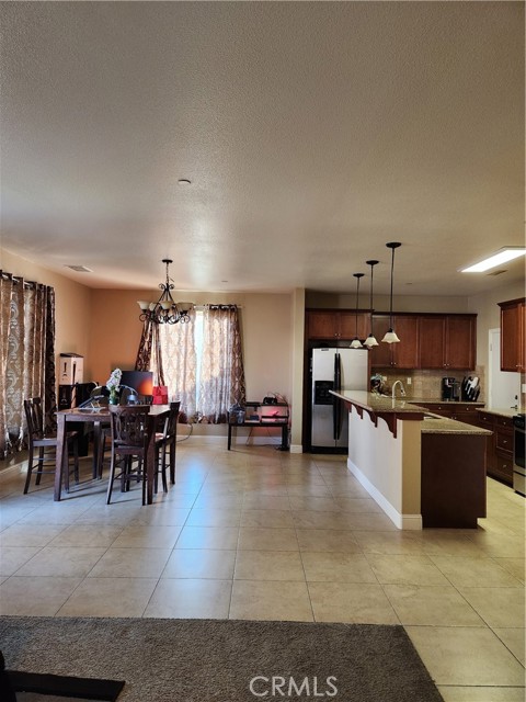 1439 De Ann, Madera CA: https://media.crmls.org/medias/1b2754e8-abe8-4a40-b45f-fb66964c65ce.jpg