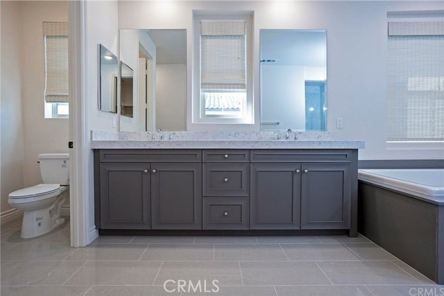 221 Geyser, Irvine CA: https://media.crmls.org/medias/1b276646-5020-4ea7-a58d-9b8f6241c5cf.jpg