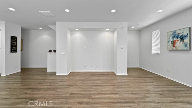 422 W Route 66, Glendora CA: https://media.crmls.org/medias/1b27dfe5-62ae-40d1-a46a-764957f4097c.jpg