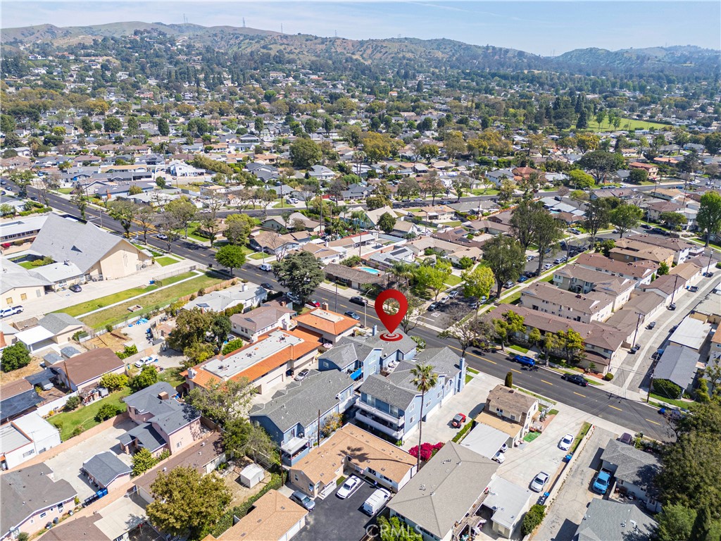 https://media.crmls.org/medias/1b282684-cf53-405a-a0cc-df357ac2e1f9.jpg?preset=X-Large