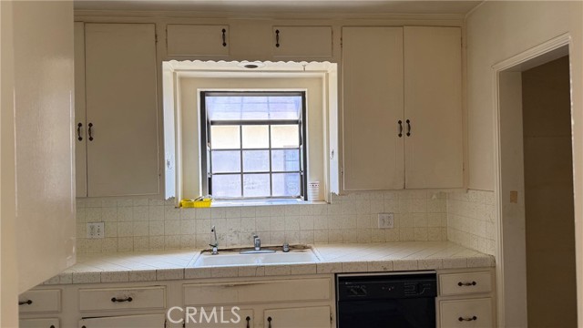 Detail Gallery Image 8 of 14 For 1109 Abbot Ave, San Gabriel,  CA 91776 - 3 Beds | 1/1 Baths