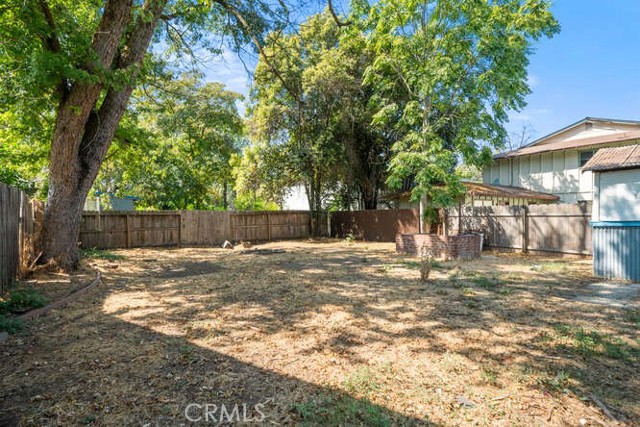 Detail Gallery Image 13 of 37 For 432 Cedar St, Chico,  CA 95928 - 6 Beds | 2/1 Baths