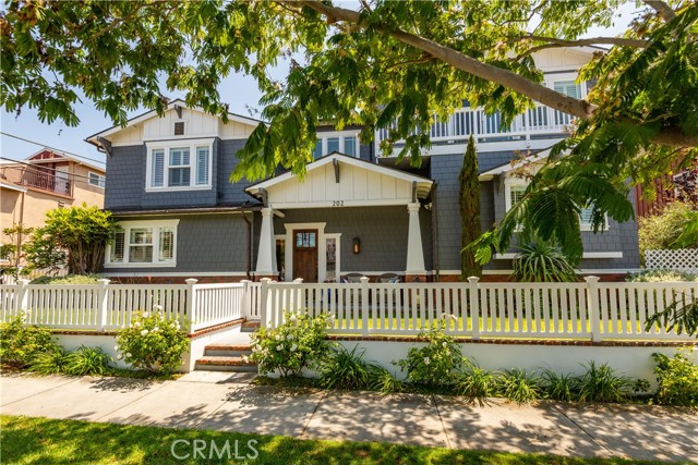 202 Avenue H, Redondo Beach CA: https://media.crmls.org/medias/1b294773-f204-4a33-9b05-2d975e0729a7.jpg