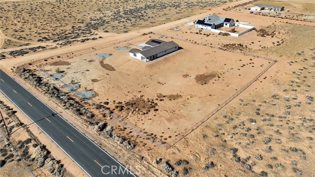 Detail Gallery Image 14 of 42 For 16925 Nanticoke, Apple Valley,  CA 92307 - 4 Beds | 3 Baths