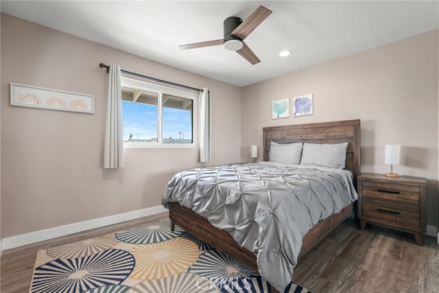 4941 Catamaran Street, Oxnard CA: https://media.crmls.org/medias/1b2aedf2-4e80-4588-889b-e4ff7c64e00e.jpg
