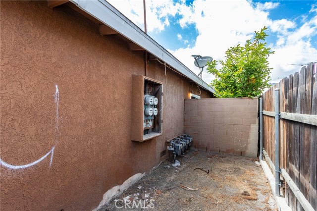1222 N Placentia Avenue, Anaheim CA: https://media.crmls.org/medias/1b2afe7d-98ea-4a67-aefe-3e81a8bd8000.jpg