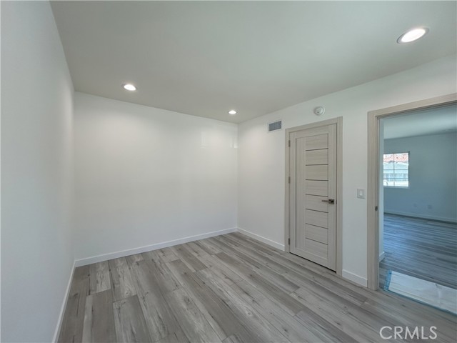 Detail Gallery Image 27 of 31 For 10363 Commerce Ave, Tujunga,  CA 91042 - 4 Beds | 3 Baths