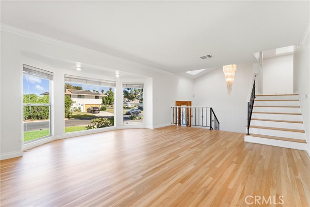 12172 Woodlawn Avenue, North Tustin CA: https://media.crmls.org/medias/1b2be1e6-a346-421c-807c-9f15ab84f3bb.jpg