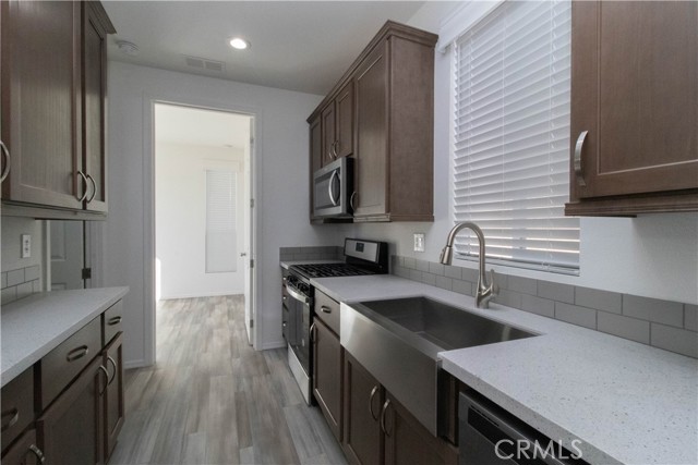 Detail Gallery Image 2 of 18 For 16540 Whittier Blvd #72,  Whittier,  CA 90603 - 1 Beds | 1 Baths