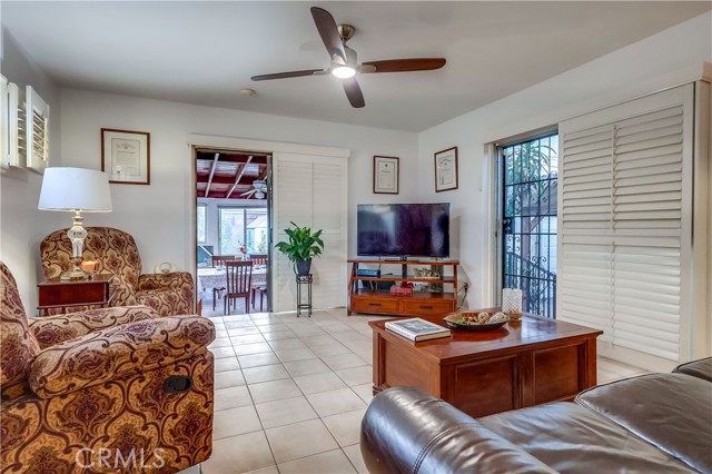 Detail Gallery Image 7 of 18 For 10441 W Zamora, Los Angeles,  CA 90002 - 3 Beds | 1 Baths