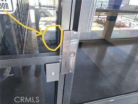 5585 E Pacific Coast, Long Beach CA: https://media.crmls.org/medias/1b2daf6e-8fcc-47c4-93f6-3d3bfd855609.jpg
