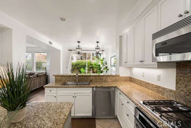 Detail Gallery Image 5 of 19 For 62 via Almeria, San Clemente,  CA 92673 - 4 Beds | 2/1 Baths
