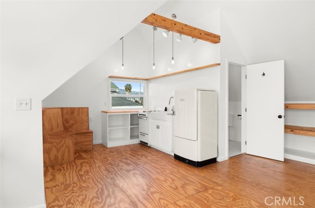 Detail Gallery Image 47 of 66 For 242 W 17th St, San Pedro,  CA 90731 - 4 Beds | 3/1 Baths