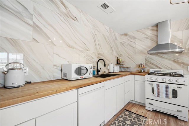 Detail Gallery Image 17 of 57 For 63608 Jadeite St, Joshua Tree,  CA 92252 - 2 Beds | 1 Baths