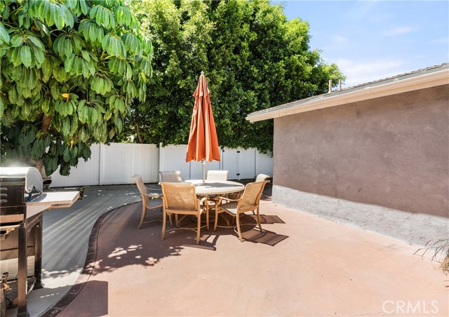 4 Bed Home for Sale in Encino, California