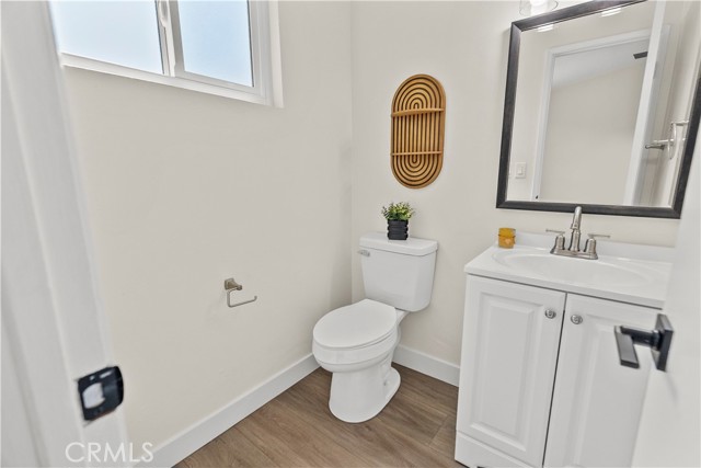 Detail Gallery Image 25 of 41 For 27410 Dewdrop Ave, Canyon Country,  CA 91351 - 3 Beds | 1/1 Baths