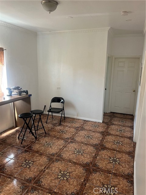 231 E 88th Place, Los Angeles CA: https://media.crmls.org/medias/1b2f531d-be41-46ca-a1fa-4b7097fd6925.jpg