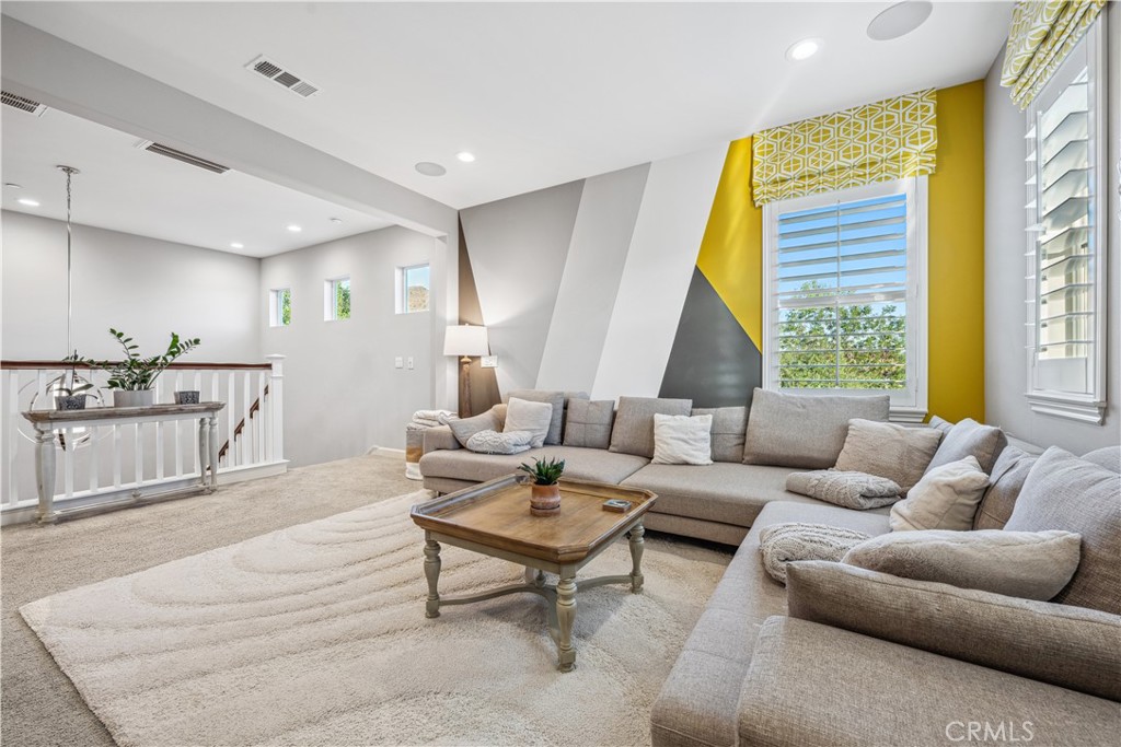 1b308080 7bb8 404e Bfcb 29a829f0cf88