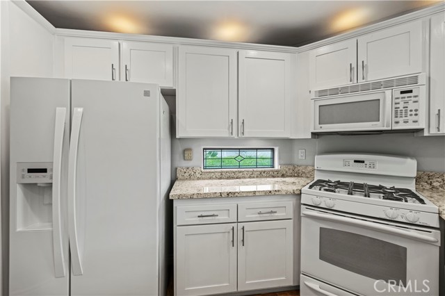 25518 Hemingway Avenue, Stevenson Ranch CA: https://media.crmls.org/medias/1b3089ca-7977-4da2-9437-100e7e479332.jpg