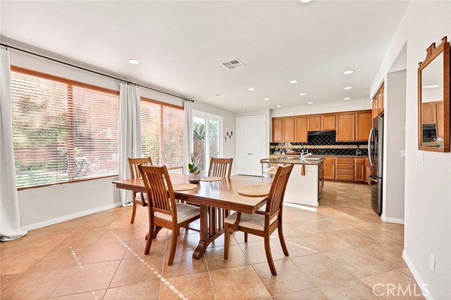 Detail Gallery Image 14 of 52 For 28959 Cumberland, Temecula,  CA 92591 - 4 Beds | 3/1 Baths