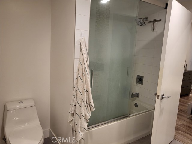 Detail Gallery Image 15 of 28 For 1101 S Harvard Bld #209,  Los Angeles,  CA 90006 - 2 Beds | 2 Baths