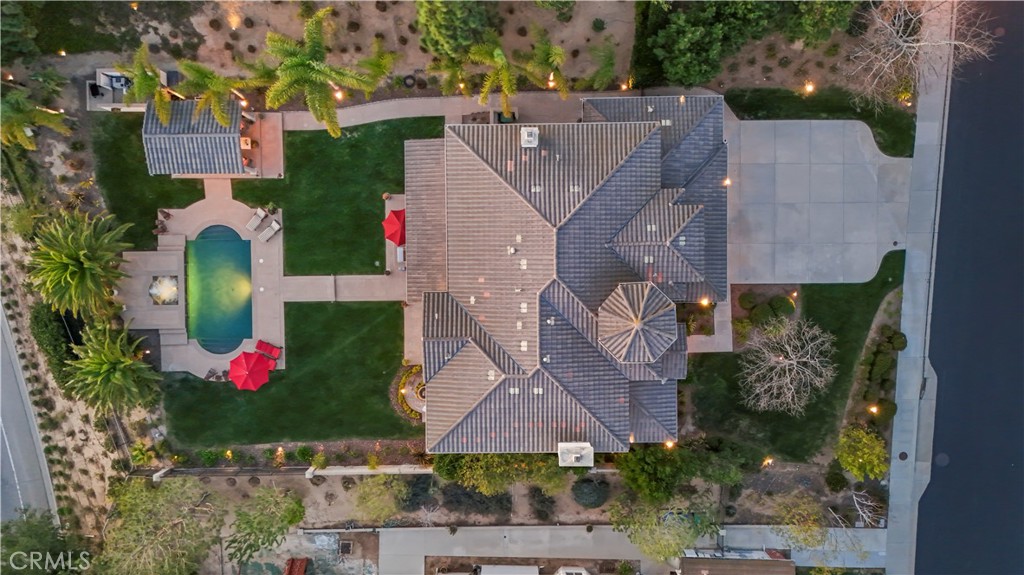 https://media.crmls.org/medias/1b319ea6-d27b-42b3-8507-8ea86c664058.jpg?preset=X-Large