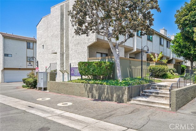 2005 W Culver Avenue, Orange CA: https://media.crmls.org/medias/1b32147a-a674-4eb5-9a0e-db5c711ffe6d.jpg