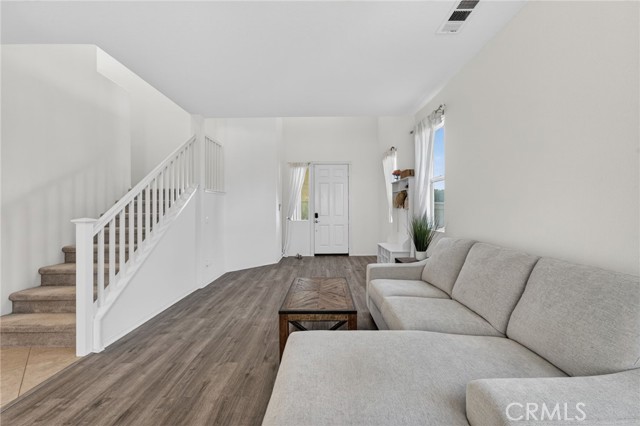 Detail Gallery Image 7 of 58 For 45160 Jumi Cir, Temecula,  CA 92592 - 4 Beds | 3 Baths