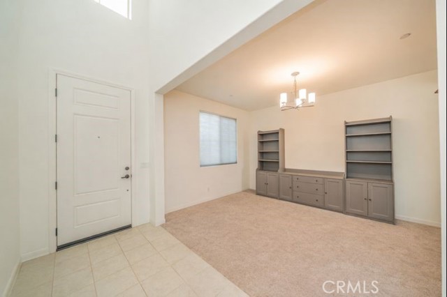 Detail Gallery Image 4 of 53 For 32813 Oakland, Winchester,  CA 92596 - 5 Beds | 4 Baths