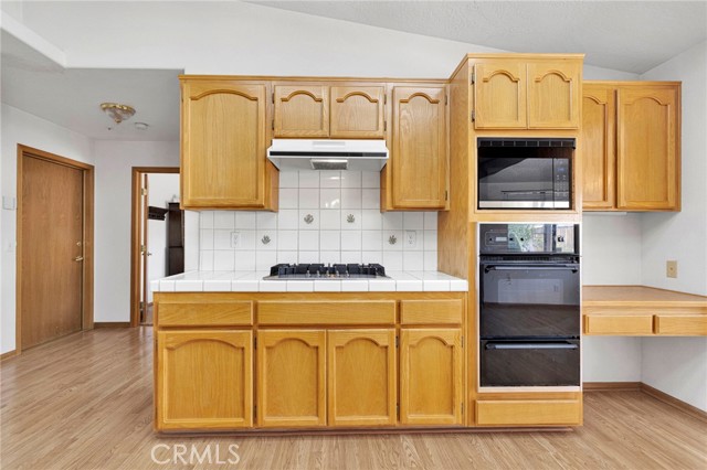 Detail Gallery Image 10 of 44 For 12574 Sarsi Ct, Apple Valley,  CA 92308 - 4 Beds | 2 Baths