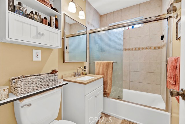 Detail Gallery Image 25 of 43 For 2501 Deodar St, Santa Ana,  CA 92705 - 3 Beds | 2 Baths
