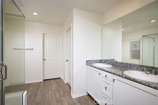 Detail Gallery Image 10 of 15 For 1249 Memorial Ave, Hemet,  CA 92543 - 3 Beds | 2 Baths