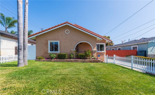 2103 Belmont Lane, Redondo Beach CA: https://media.crmls.org/medias/1b348e40-523b-49a3-8bf7-7ac8b0e8d1d9.jpg
