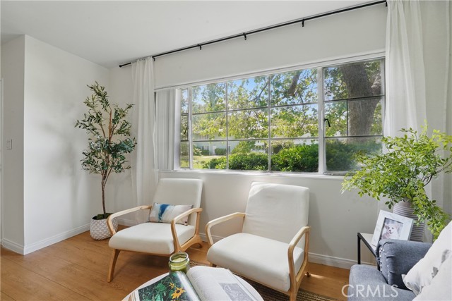 5179 Village, Los Angeles CA: https://media.crmls.org/medias/1b349f82-fbab-427b-9a22-aa9e06c27b9c.jpg